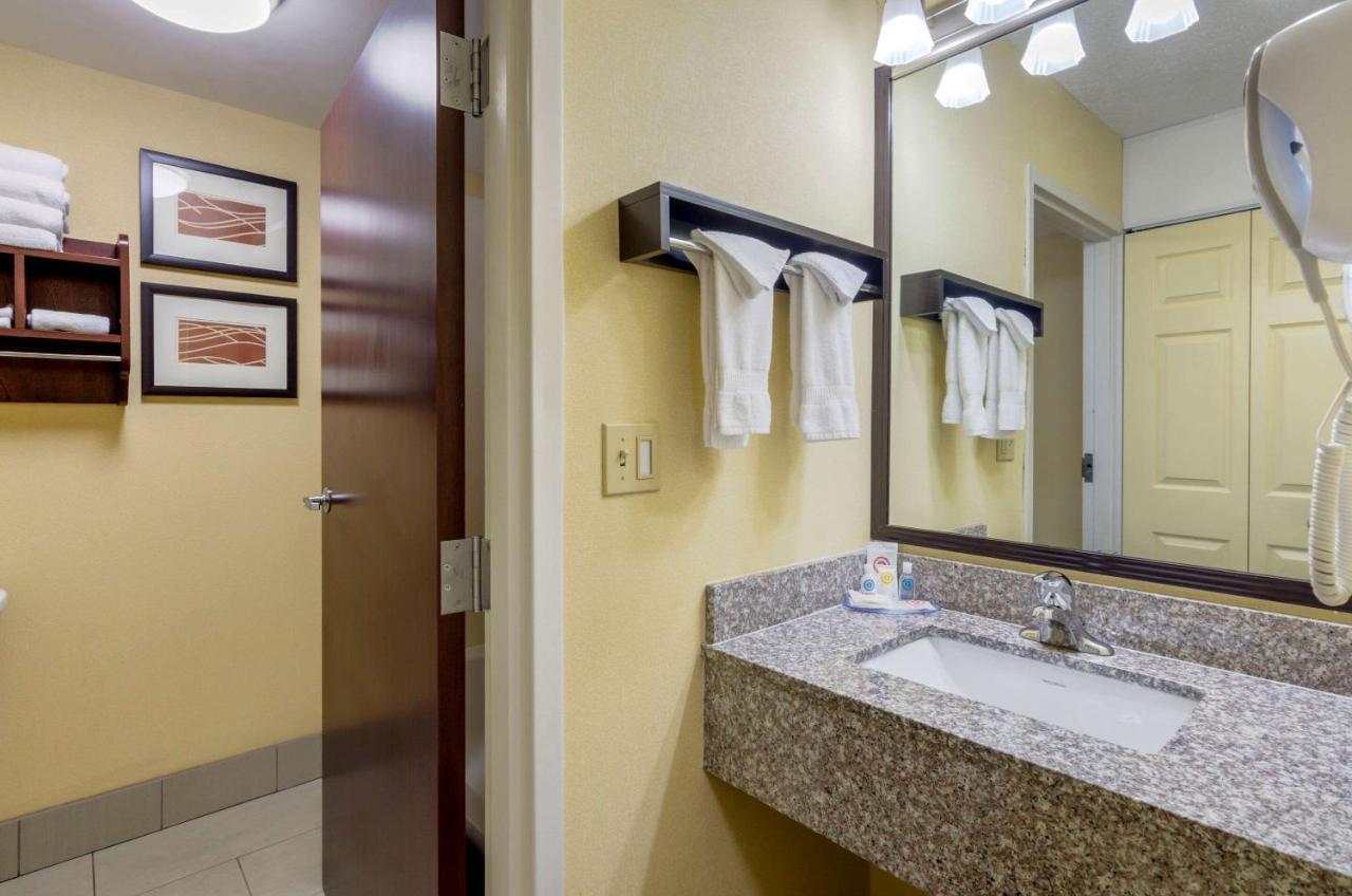 Comfort Inn & Suites Hillsville I-77 Εξωτερικό φωτογραφία
