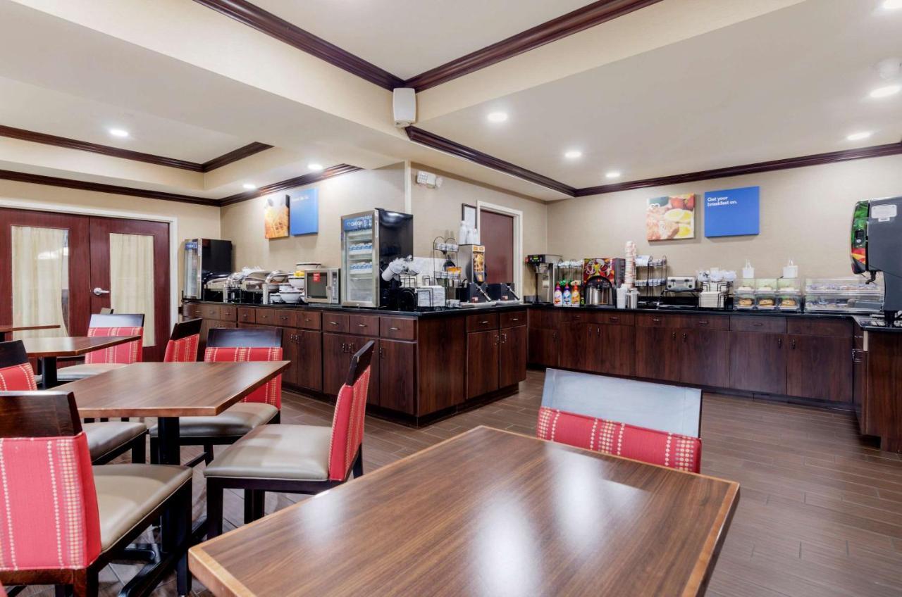 Comfort Inn & Suites Hillsville I-77 Εξωτερικό φωτογραφία