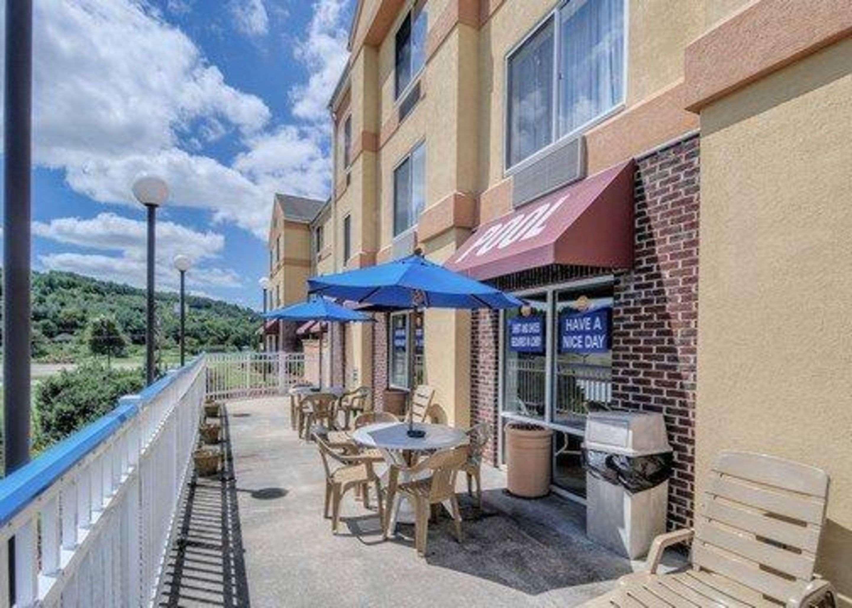Comfort Inn & Suites Hillsville I-77 Εξωτερικό φωτογραφία
