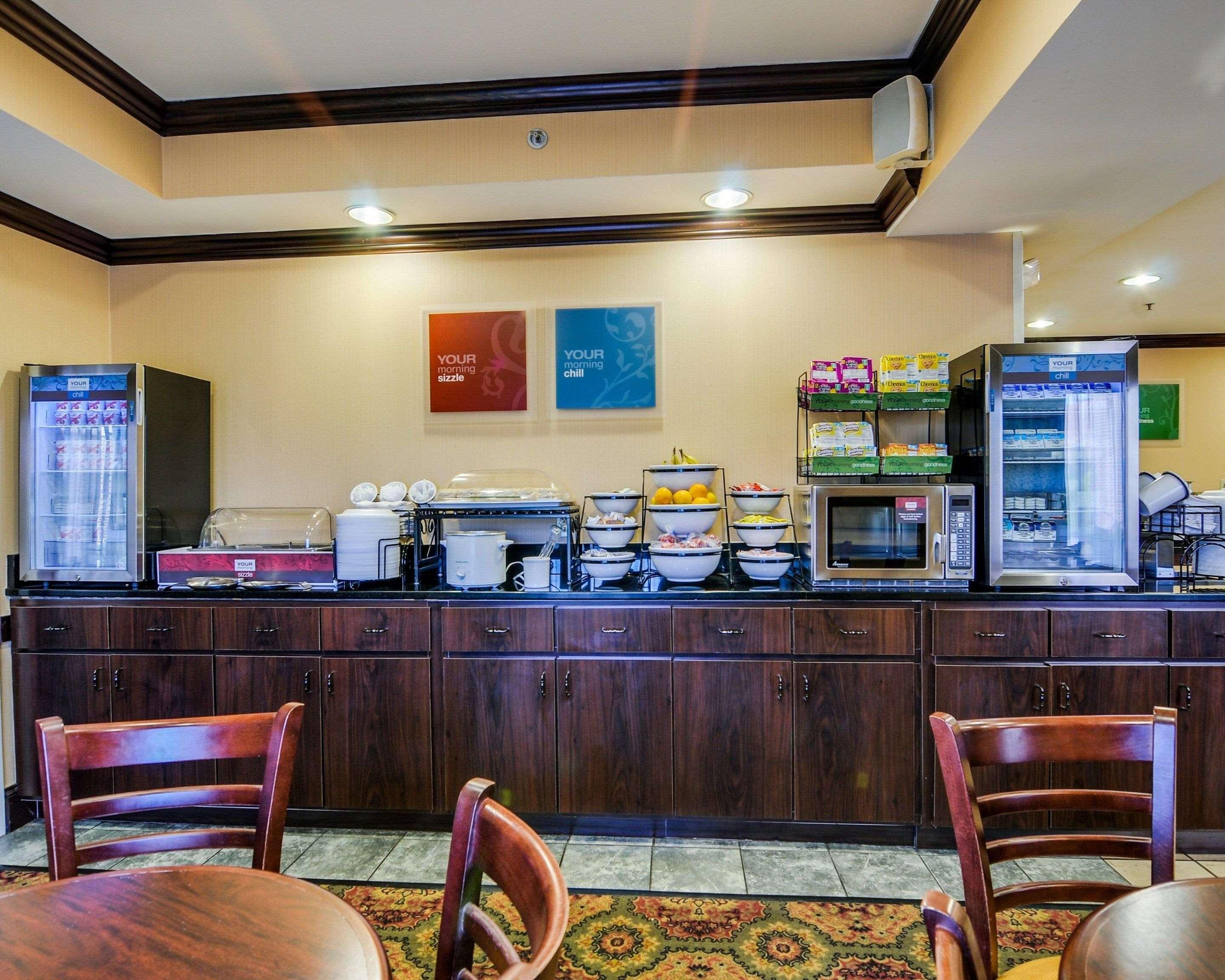 Comfort Inn & Suites Hillsville I-77 Εξωτερικό φωτογραφία