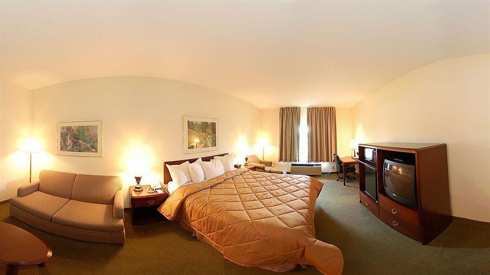 Comfort Inn & Suites Hillsville I-77 Εξωτερικό φωτογραφία